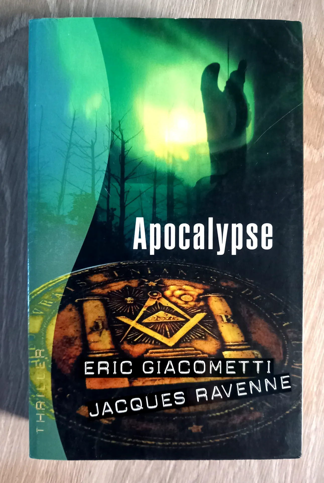 Apocalypse (Eric Giacometti, Jacques Ravenne)