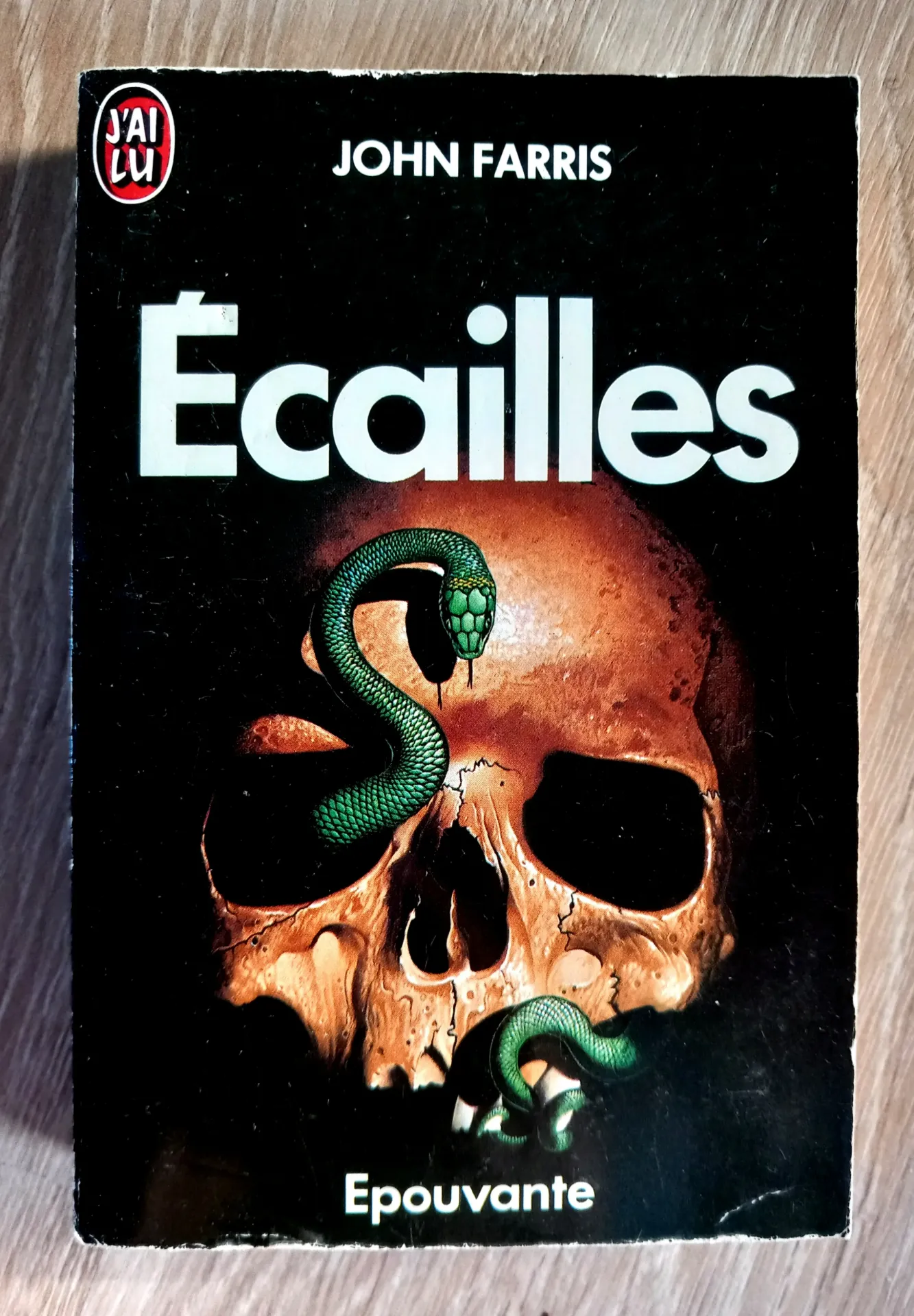Ecailles (John Farris)