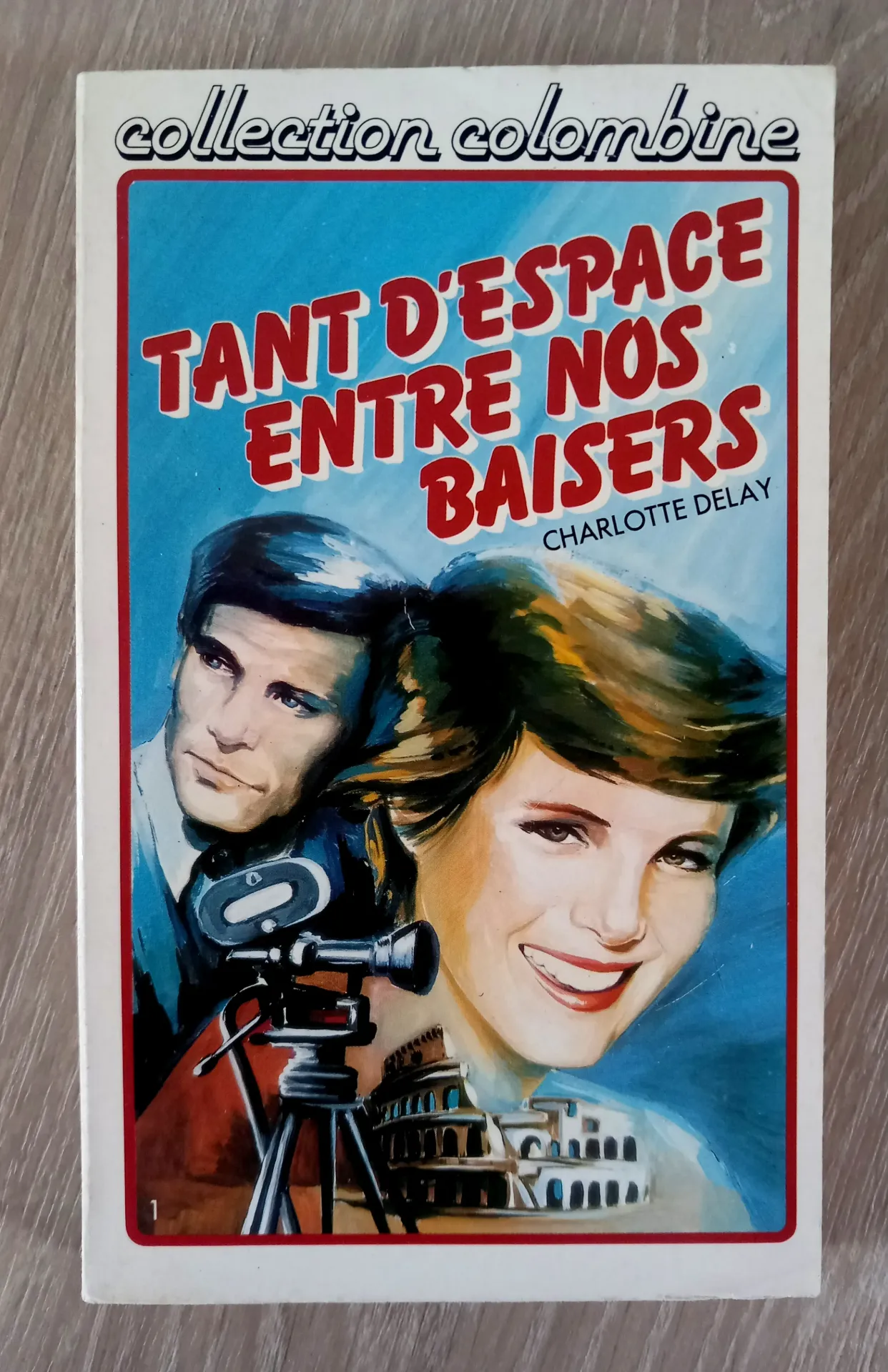 Tant d'espace entre nos baisers (Charlotte Delay)