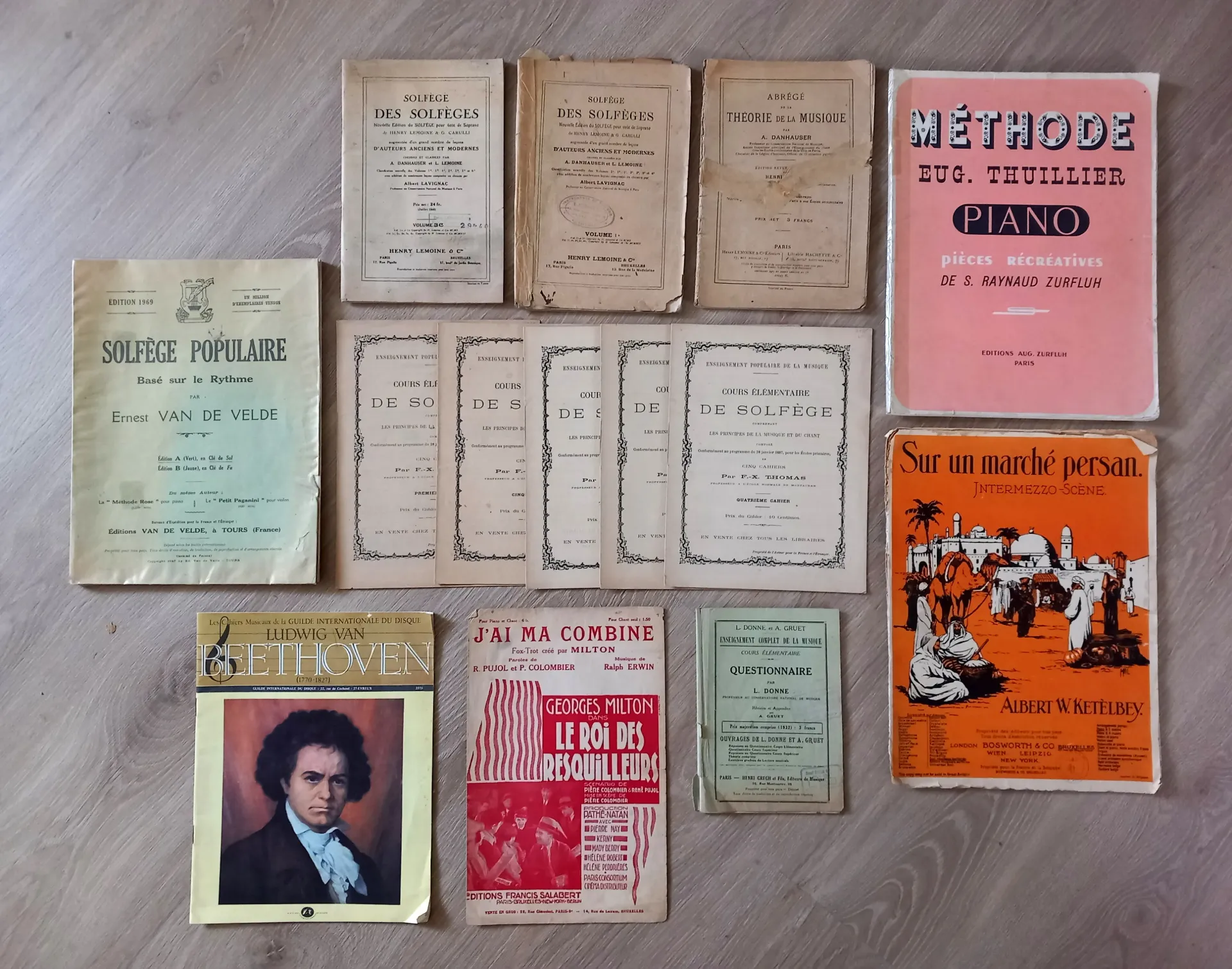 Lot : Partitions, solfèges piano, cours de musique, méthodes...