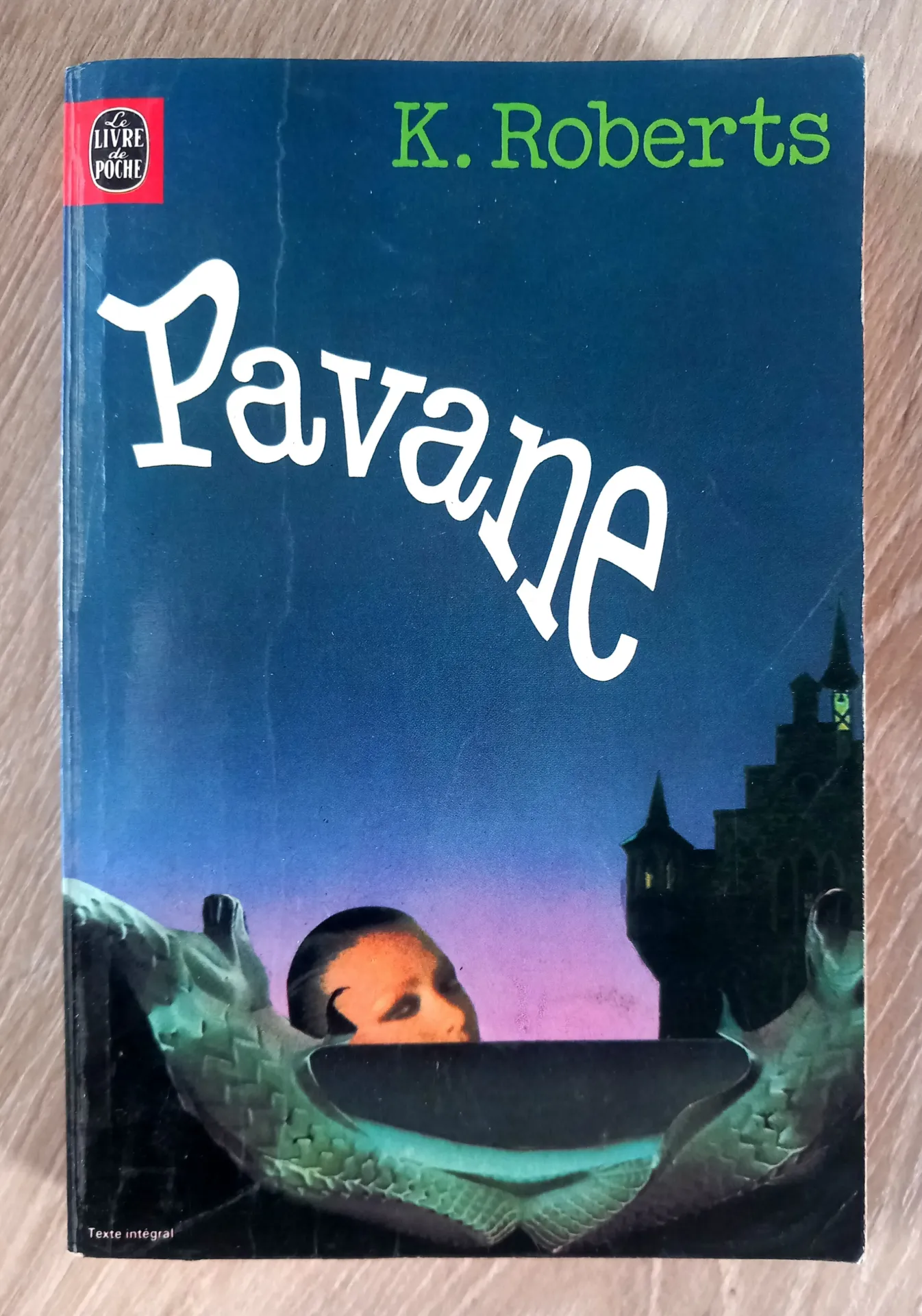 Pavane (K. Roberts)