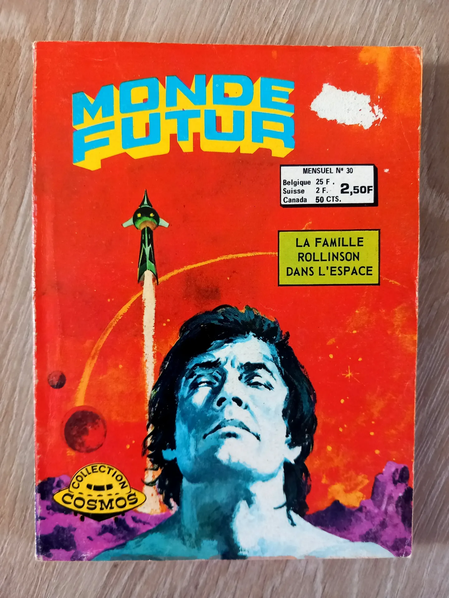 Monde Futur - N°30 : la famille Rollinson dans l'espace (mensuel, 1976)