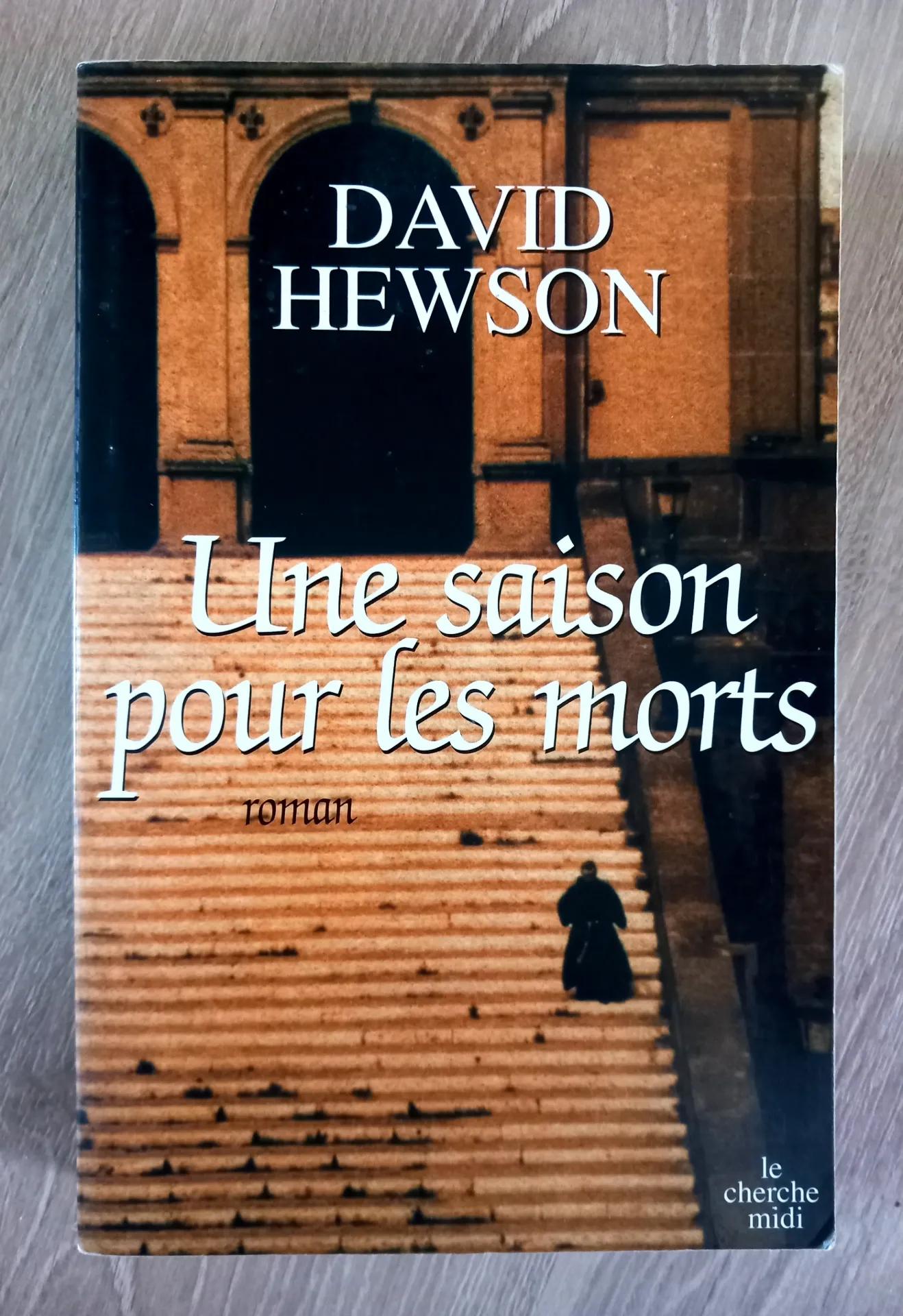 Une saison pour les morts (David Hewson)