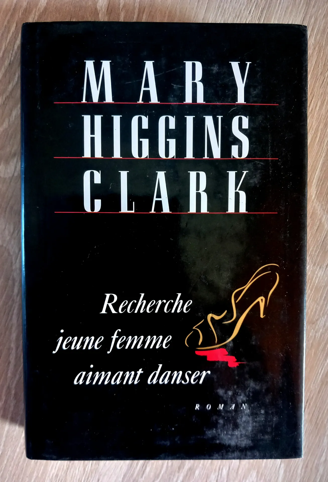 Recherche jeune femme aimant danser (Mary Higgins Clark)