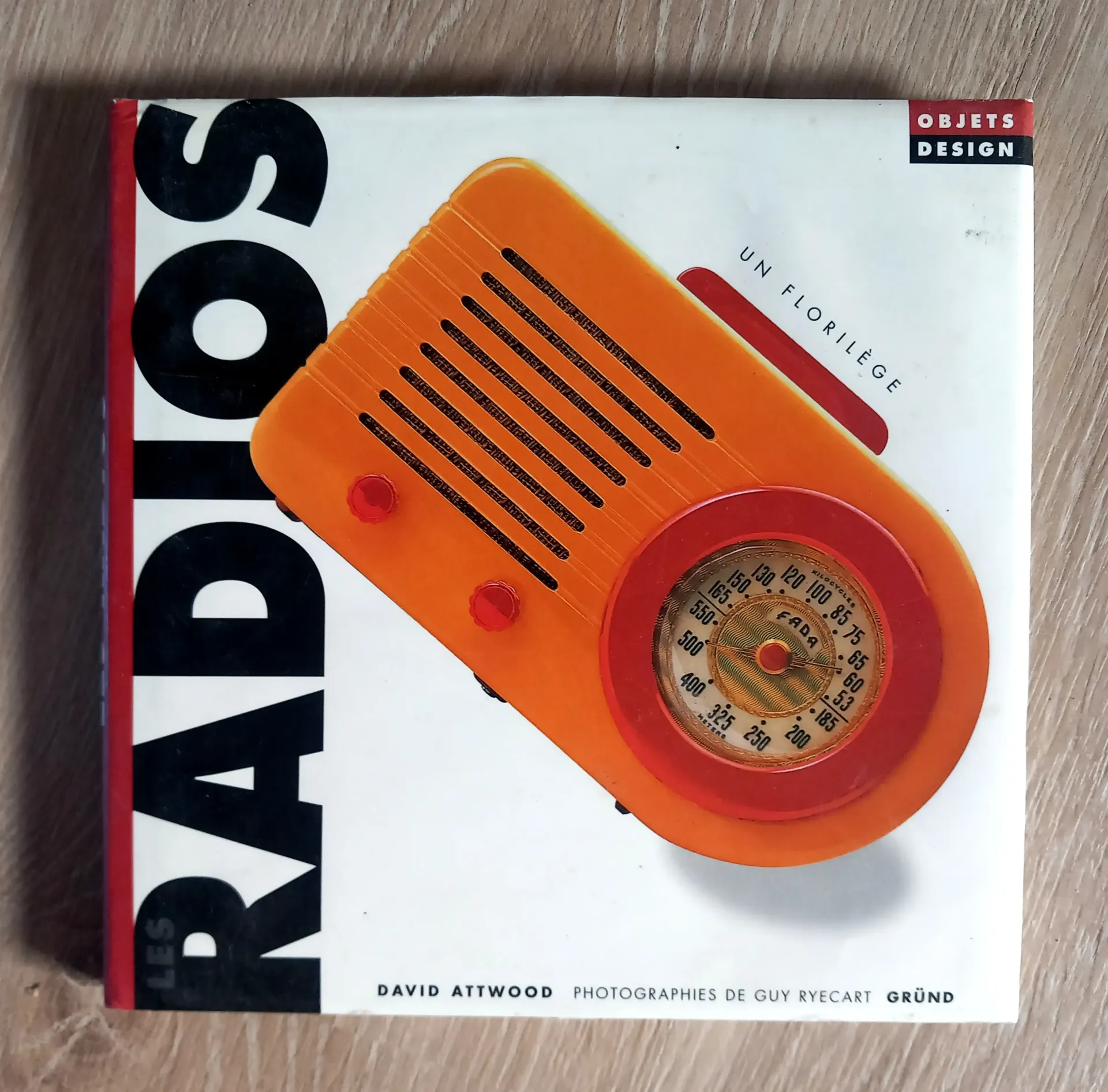Les radios, un florilège (David Attwood)