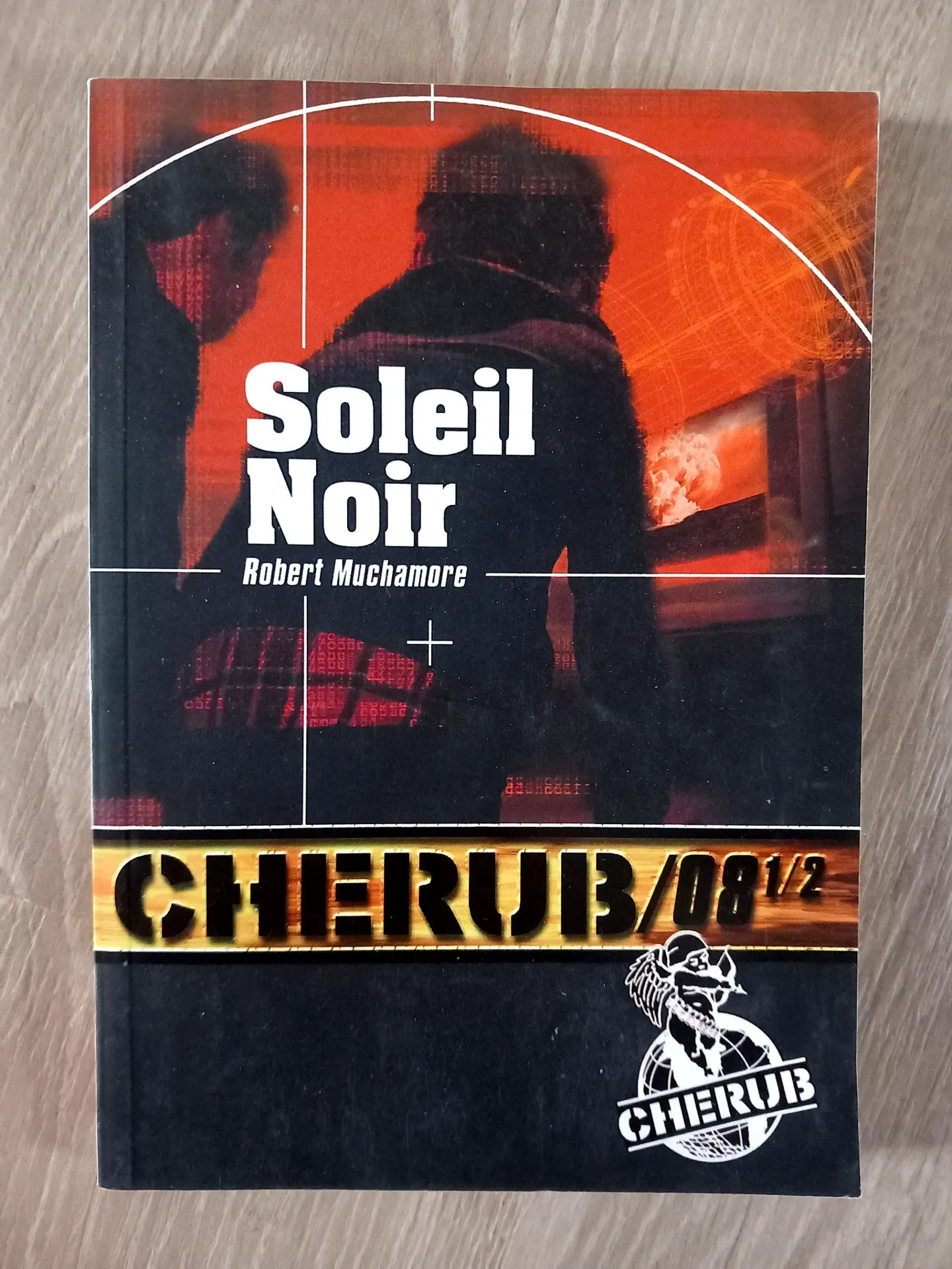 Cherub 8 1/2: Soleil noir (Robert Muchamore)