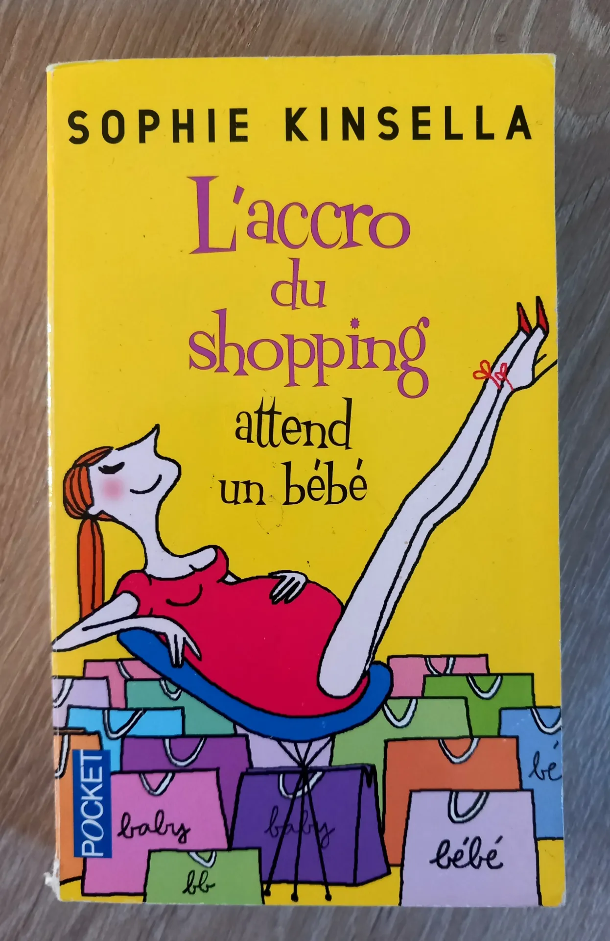 L'accro au shopping attend un bébé (Sophie Kinsella)