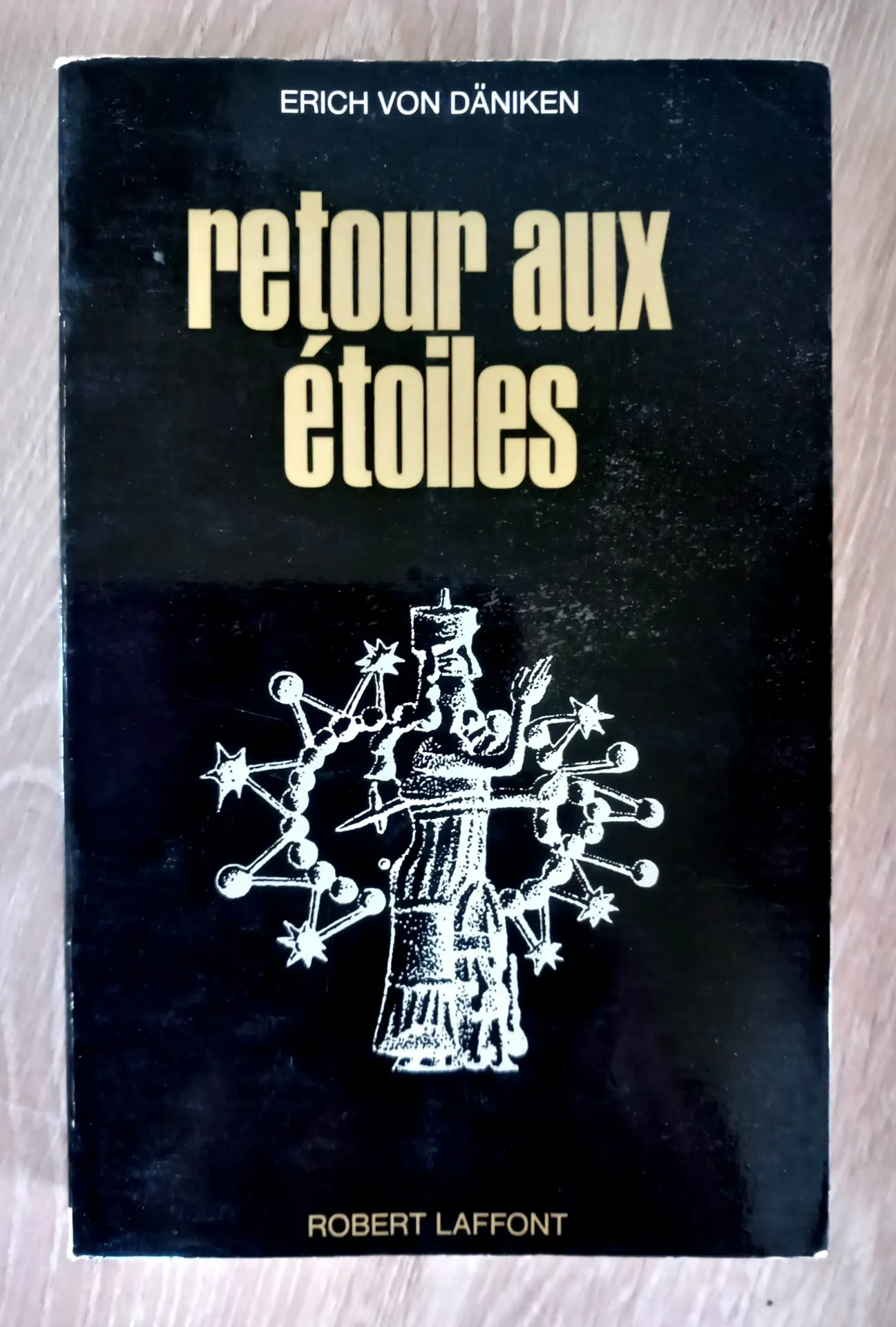 Retour aux étoiles (Erich Von Däniken)