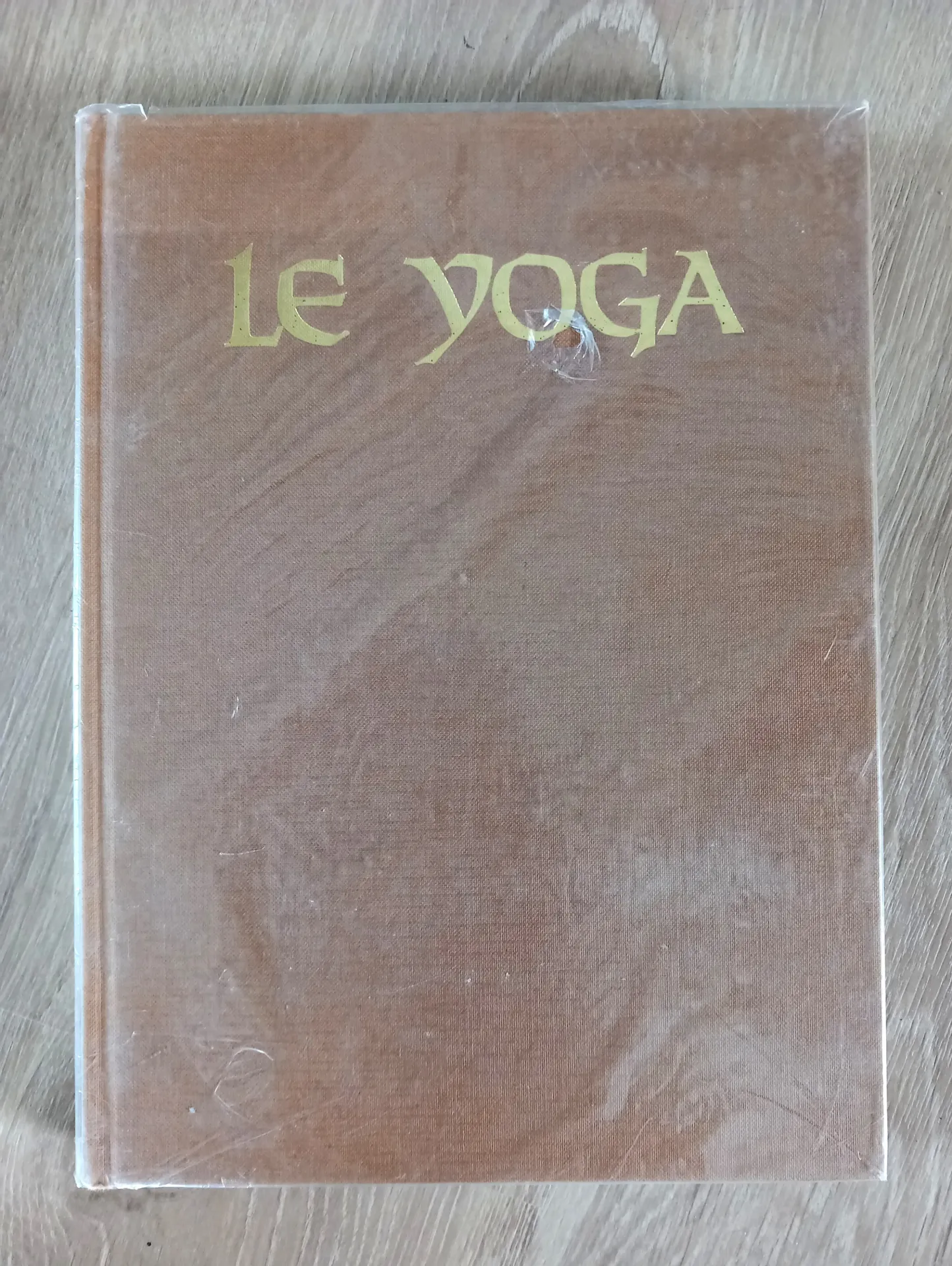 Le Yoga, un art de vivre (Ronald Hutchinson)