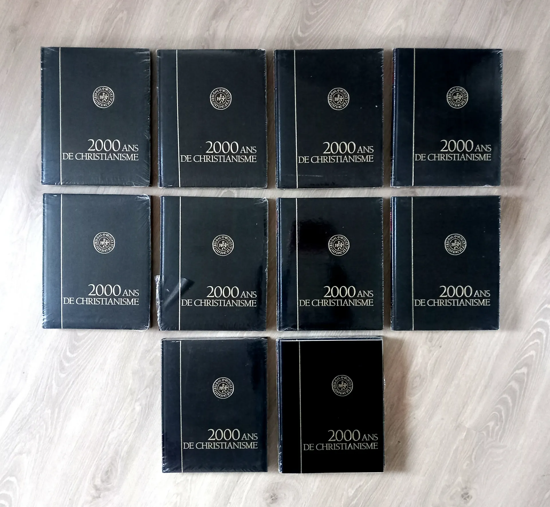 Lot : 10 tomes - 2000 ans de Christianisme