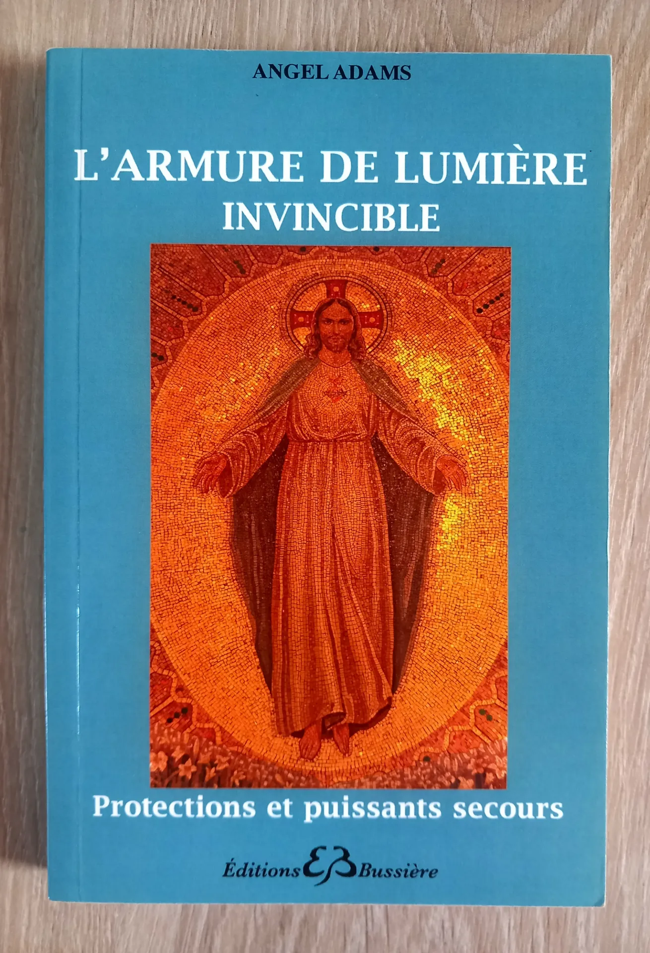 L'armure de lumière invincible (Angel Adams)