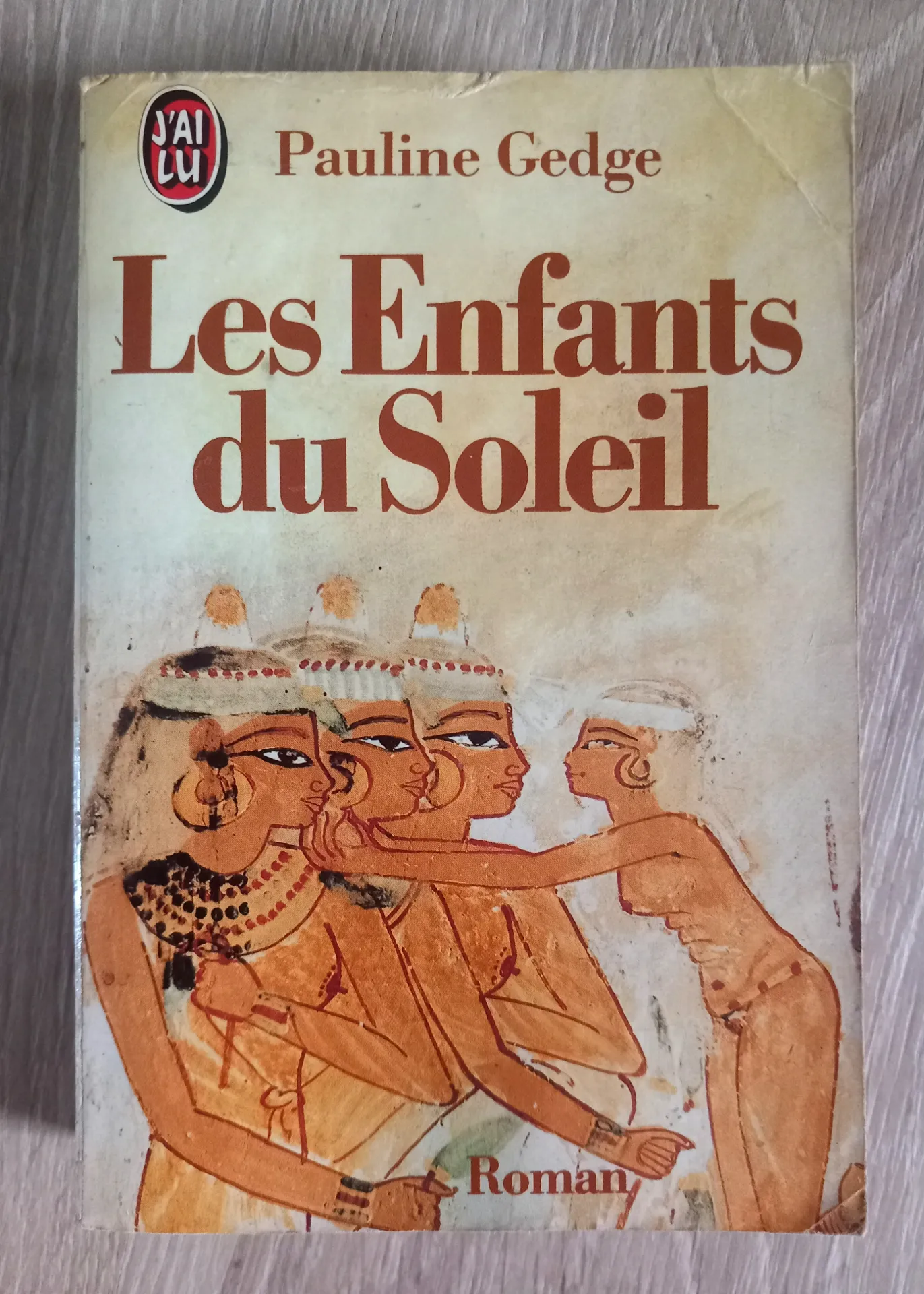 Les enfants du soleil (Pauline Gedge)