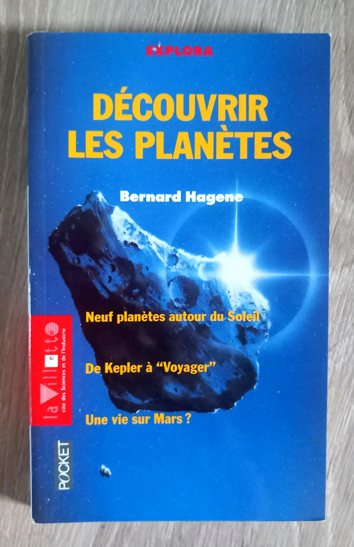 Découvrir les planètes (Bernard Hagene)