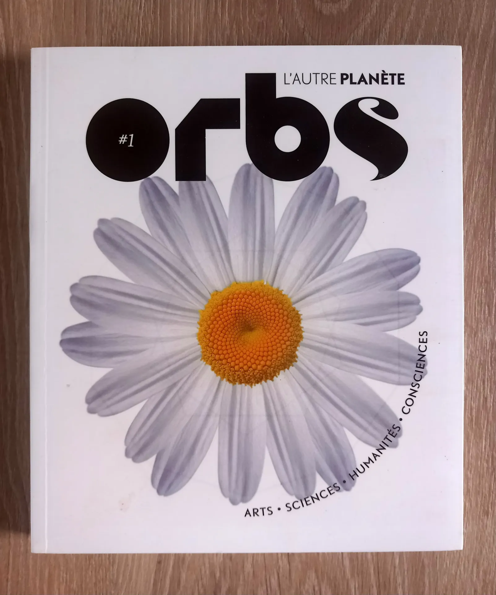 Orbs, l'autre Planète #1 : un fil d'or (Charles-Maxence Layet)